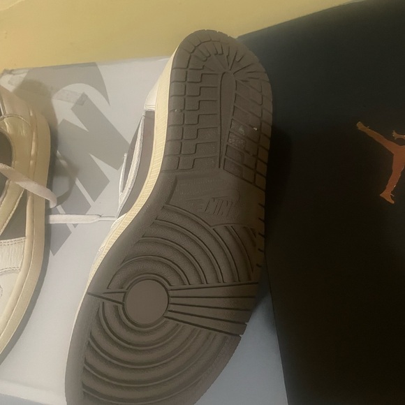 Used - Picture 5 of 5